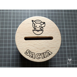 Wooden lid for making a piggy bank from an empty tin can