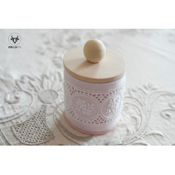 Ideas for personalising a recycled tin can