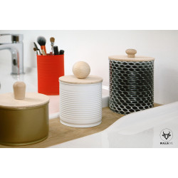 Lids to recycle a tin can into a storage box - by BULLSEYE